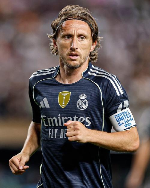 亚洲杯出线生死战，中国香港足总开出100万港币的赢球奖金