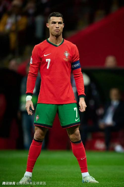 中超赛报：上海申花客场击败广州队,